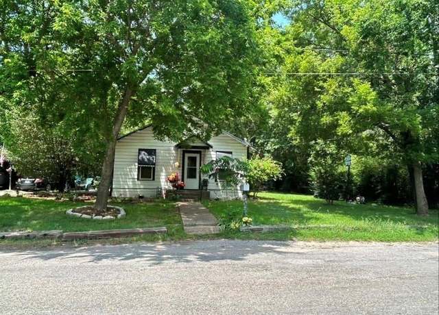Property at 1220 S Branch St, Sherman, TX 75090, 3 beds, 1 bath