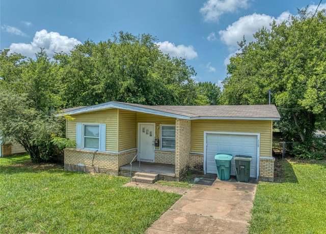 Property at 2120 N Hickory St, Sherman, TX 75092, 3 beds, 1 bath