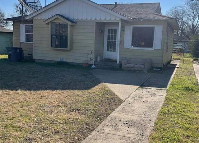 Property at 1526 Grinnell St, Dallas, TX 75216, 2 beds, 1 bath