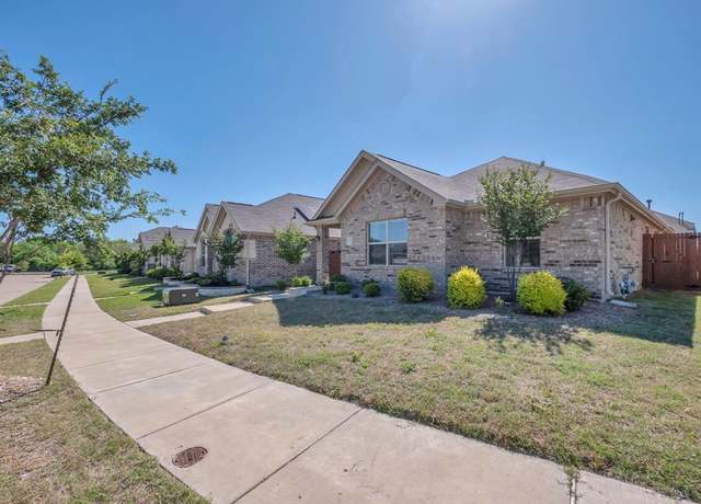 Property at 2913 Meadowlands Dr, Forney, TX 75126, 3 beds, 2 baths
