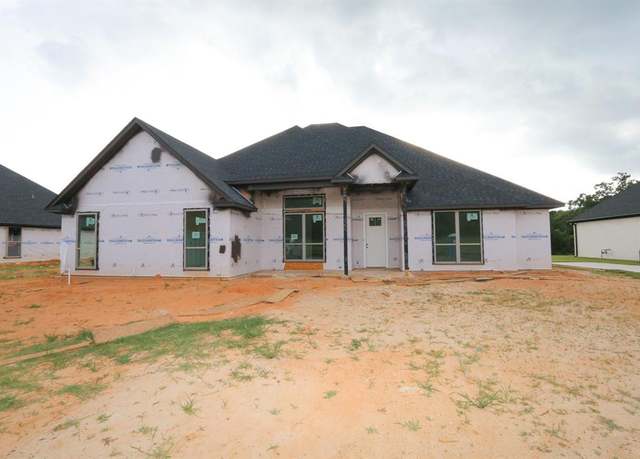 Property at 16503 Cooper Way, Tyler, TX 75703, 4 beds, 3 baths