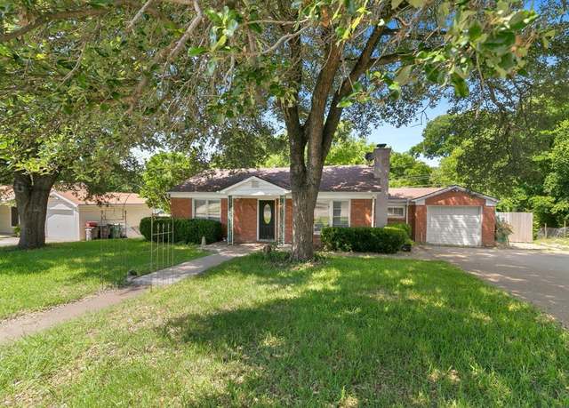 Property at 1715 Glenwick Dr, Fort Worth, TX 76114, 3 beds, 2 baths