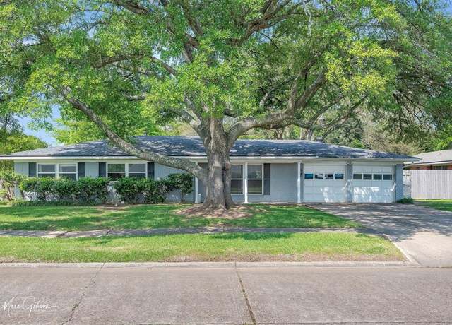 Property at 6212 Kathy Cir, Shreveport, LA 71105, 4 beds, 2 baths