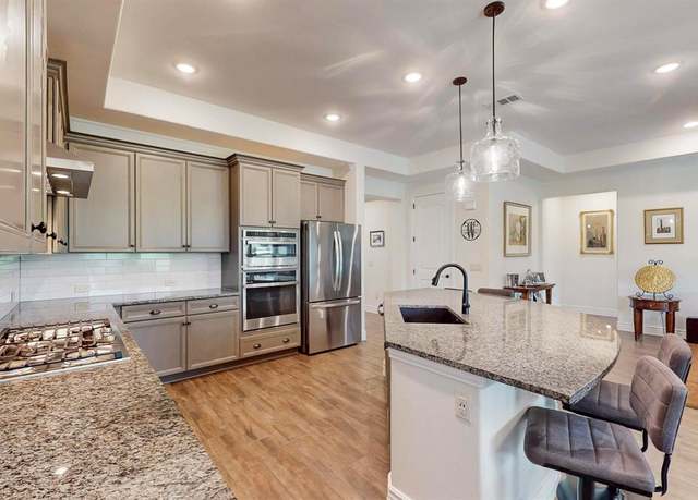 Property at 9513 Banded Iron Ln, Denton, TX 76207, 2 beds, 2.5 baths