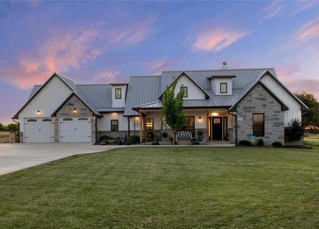 Property at 7504 Jibe Cir, Brownwood, TX 76801, 3 beds, 2.5 baths