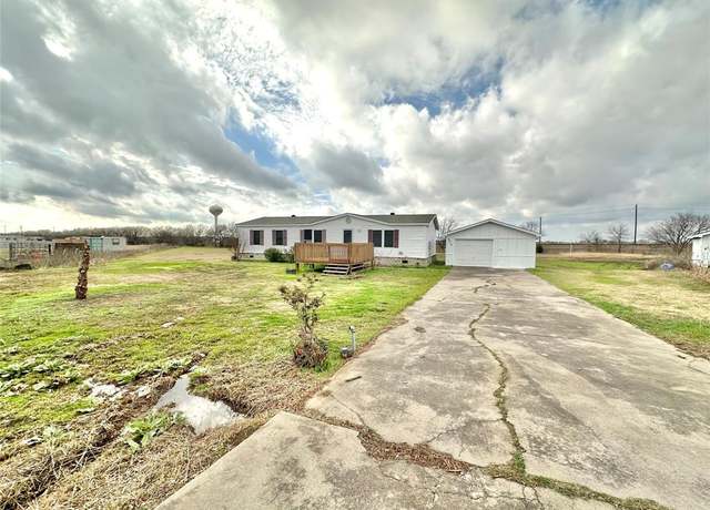 Property at 6818 Spring Shower Ct, Krum, TX 76249, 3 beds, 2 baths