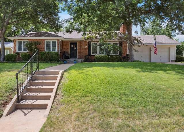 Property at 6371 Greenway Rd, Fort Worth, TX 76116, 3 beds, 2.5 baths