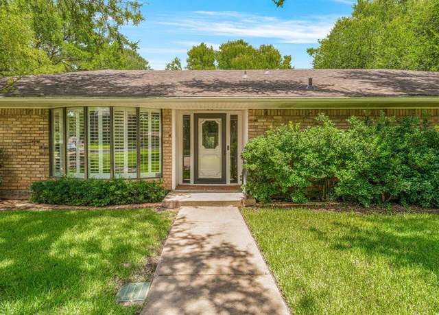 Property at 925 Kintner, Graham, TX 76450, 3 beds, 2.5 baths