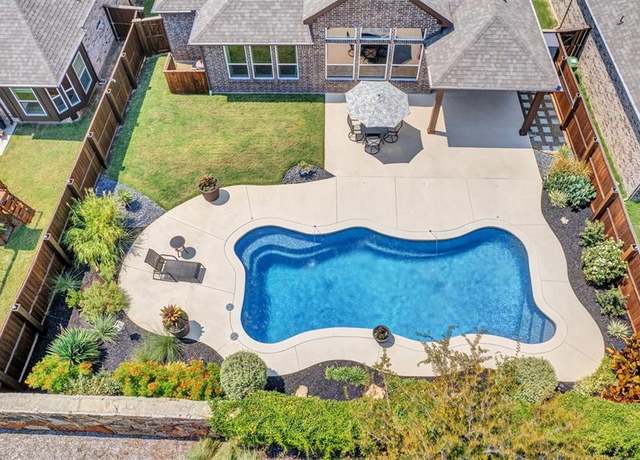 Property at 7008 Antelope Dr, Argyle, TX 76226, 5 beds, 4 baths