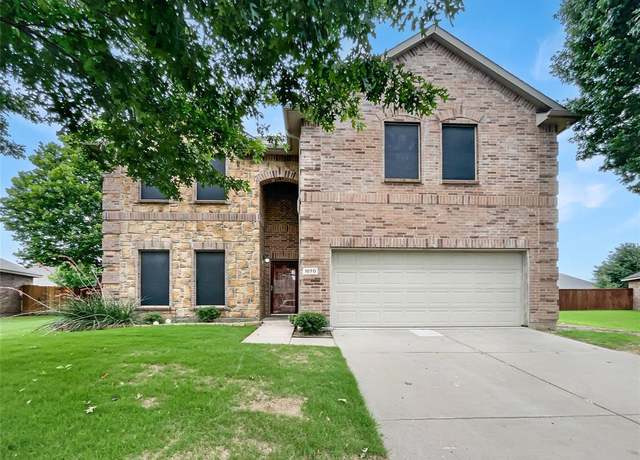 Property at 1070 Kent Dr, Prosper, TX 75078, 5 beds, 2.5 baths