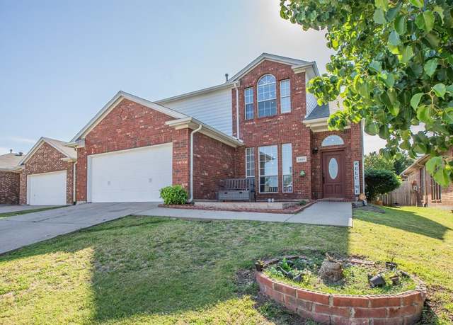 Property at 5921 Ash Flat Dr, Fort Worth, TX 76131, 4 beds, 2.5 baths