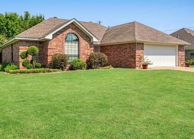 Property at 155 SW 44th, Paris, TX 75460, 3 beds, 2 baths