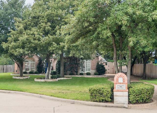 Property at 17 Forest Dr, Mansfield, TX 76063, 4 beds, 3 baths