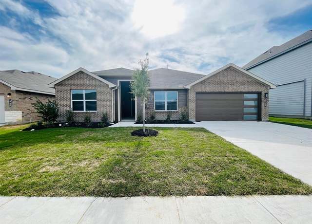 Property at 1729 Zilker Park Trl, Alvarado, TX 76009, 4 beds, 2 baths