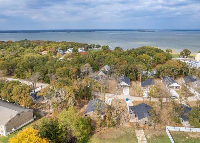 Property at 924 Woodland Dr, West Tawakoni, TX 75474