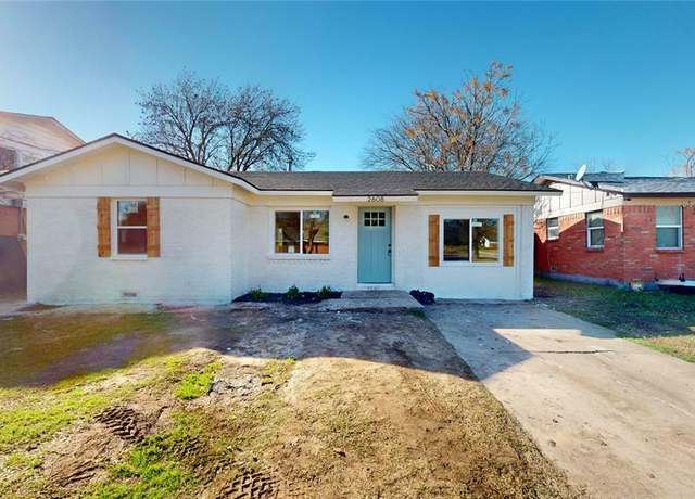 Property at 2608 Langston St, Fort Worth, TX 76105, 4 beds, 2 baths