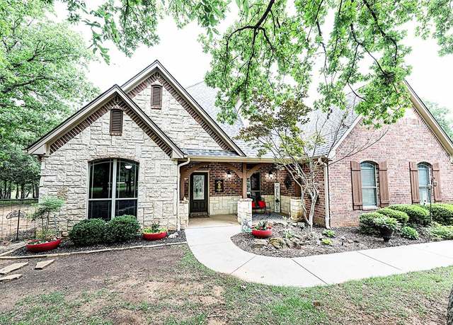 Property at 271 Silver Lakes Dr, Sunset, TX 76270, 3 beds, 3.5 baths