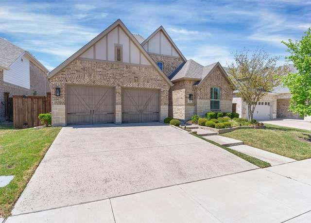 Property at 1928 Crested Ridge Rd, Fort Worth, TX 76008, 3 beds, 2.5 baths