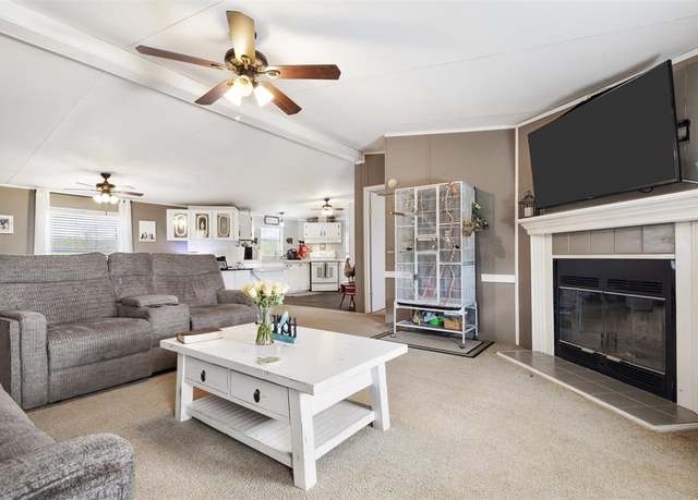 Property at 8316 County Road 508, Alvarado, TX 76009, 3 beds, 2 baths