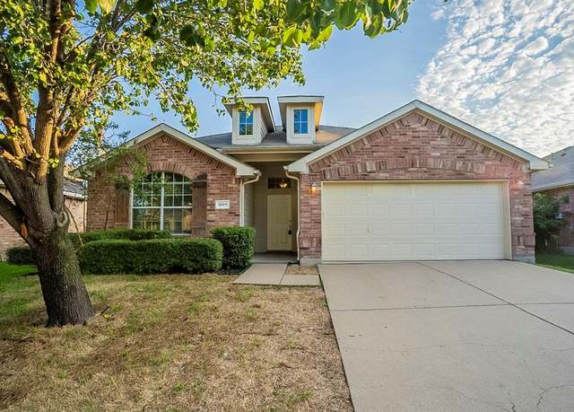 Property at 1009 Fredonia Dr, Forney, TX 75126, 4 beds, 2 baths