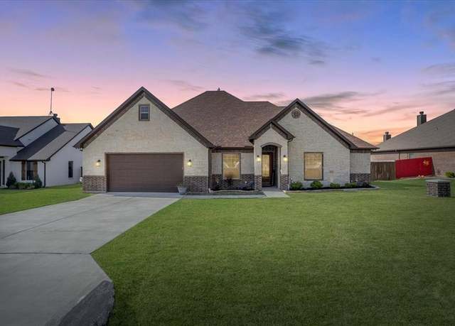 Property at 12409 Messer Ct, Fort Worth, TX 76126, 4 beds, 2.5 baths