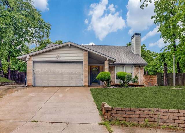 Property at 410 Lone Oak Cir, Euless, TX 76039, 4 beds, 2 baths