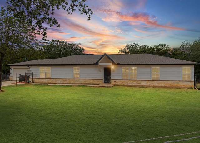 Property at 396 Wild Hill Oak Dr, Springtown, TX 76082, 4 beds, 2 baths