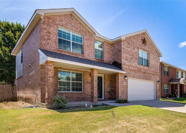 Property at 10836 Devontree Dr, Fort Worth, TX 76052, 4 beds, 2.5 baths
