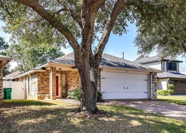 Property at 617 Alabaster Pl, Cedar Hill, TX 75104, 2 beds, 2 baths