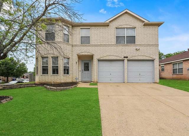 Property at 130 Walnut Dr, Seagoville, TX 75159, 4 beds, 2.5 baths