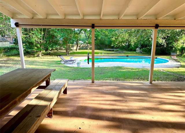 Property at 1602 England Rd, Arlington, TX 76013, 3 beds, 2 baths