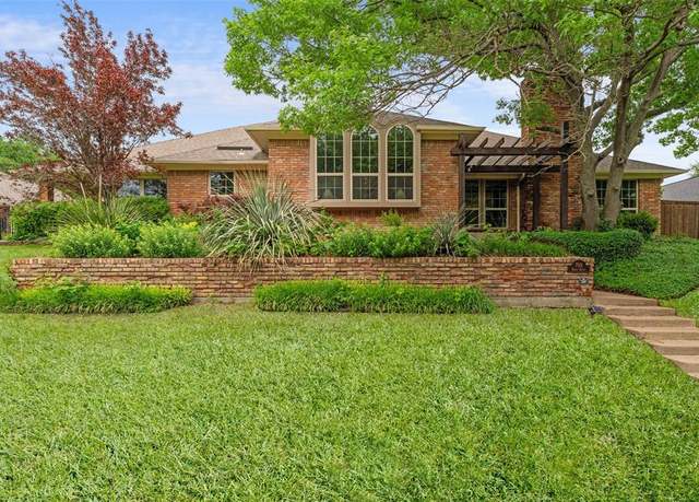 Property at 709 Robin Dr, Rockwall, TX 75087, 4 beds, 2.5 baths