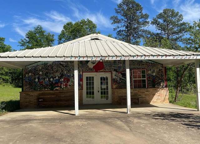 Property at 17308 Fm 134, Karnack, TX 75661, 2 beds, 2.5 baths
