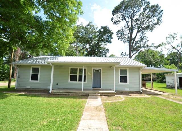 Property at 557 E Elm St, Canton, TX 75103, 3 beds, 1 bath