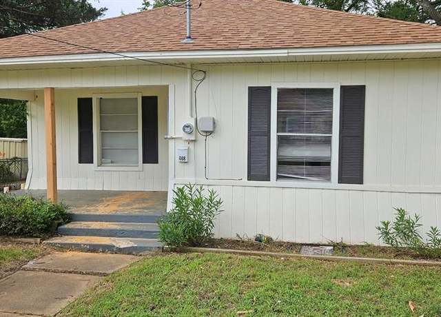 Property at 408 Water St, Whitesboro, TX 76273, 2 beds, 1 bath