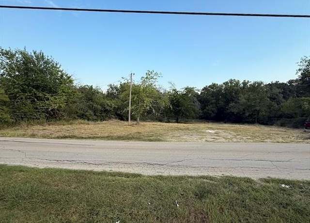 Property at 125 Avondale Ave, Azle, TX 76020