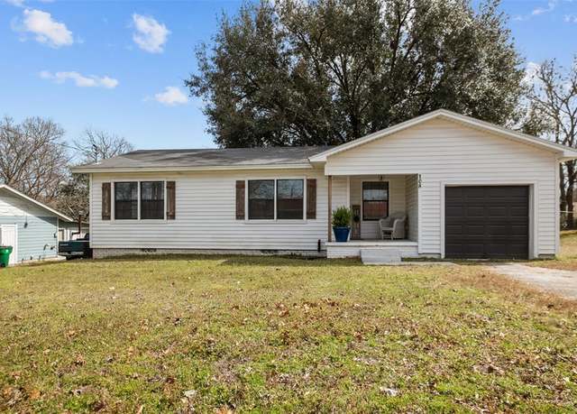 Property at 108 Romallen Dr, Palestine, TX 75801, 3 beds, 1 bath