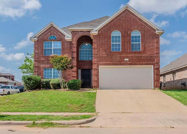 Property at 612 Prairie Gulch Dr, Fort Worth, TX 76140, 4 beds, 2.5 baths