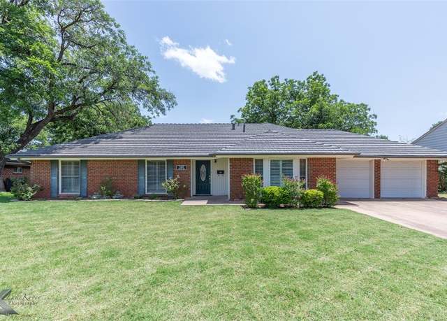 Property at 2401 Windsor Rd, Abilene, TX 79605, 3 beds, 2.5 baths