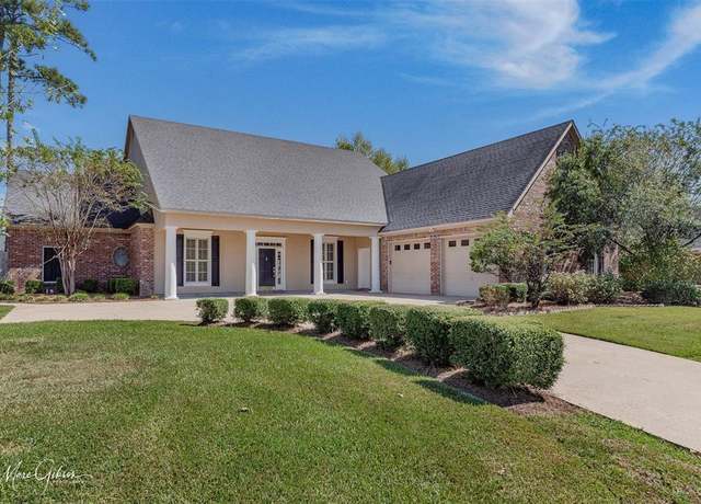 Property at 11901 Longfellow Cir, Shreveport, LA 71106, 5 beds, 3.5 baths