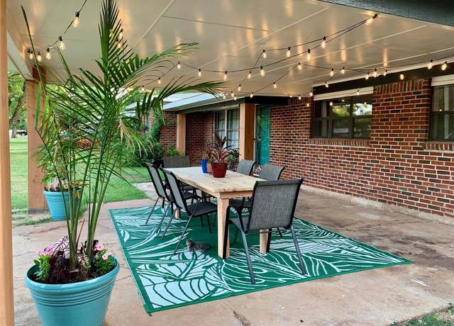 Property at 502 S Jefferson Dr, Abilene, TX 79605, 3 beds, 2 baths