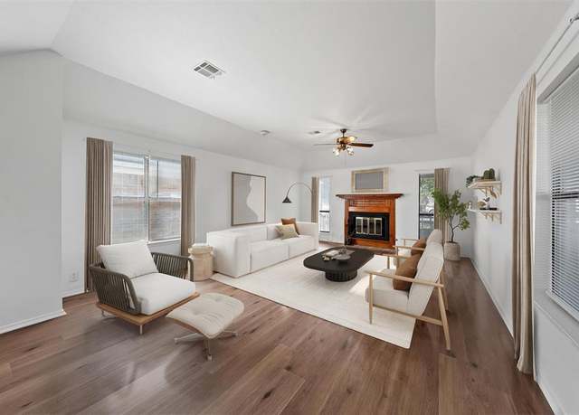Property at 1300 Chapel Downs Rd, Waco, TX 76712, 3 beds, 1.5 baths