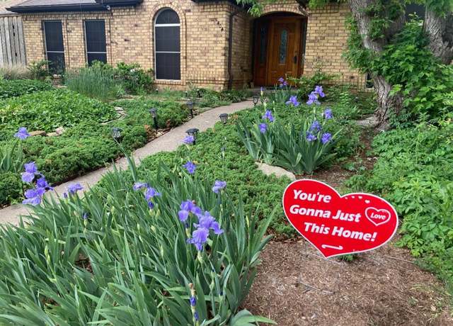 Property at 404 L Thompson St, Cedar Hill, TX 75104, 3 beds, 2 baths
