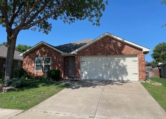 Property at 2005 Clear Creek Dr, Little Elm, TX 75068, 3 beds, 2 baths
