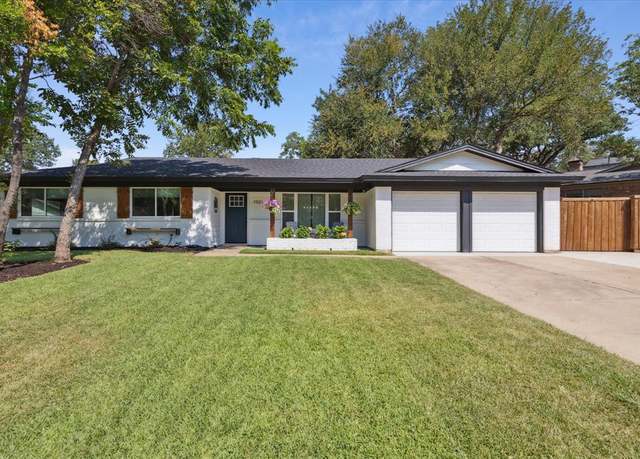 Property at 1921 Sage Trl, Hurst, TX 76054, 3 beds, 2 baths