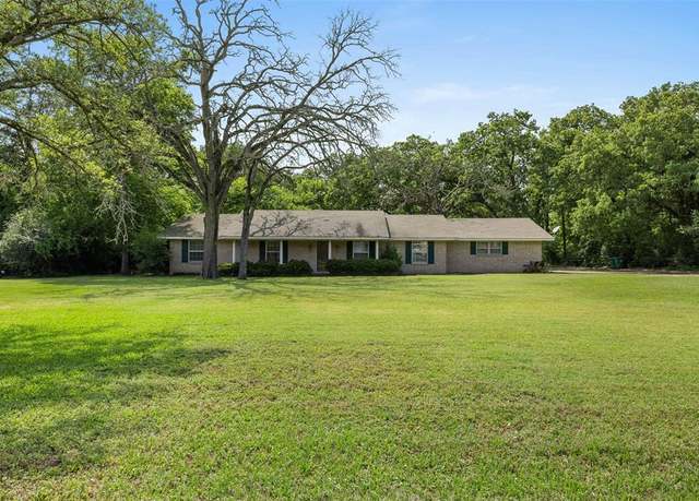 Property at 603 Sunnyvale Ln, Fairfield, TX 75840, 3 beds, 2 baths