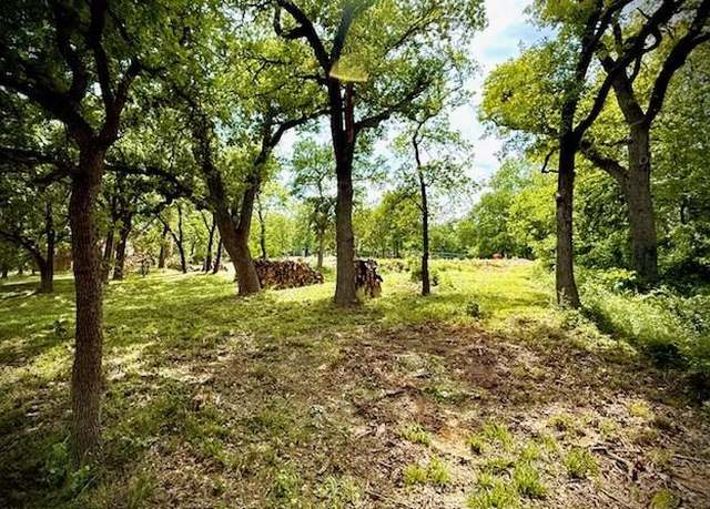 Property at 224 Eagle Pointe N, Azle, TX 76020