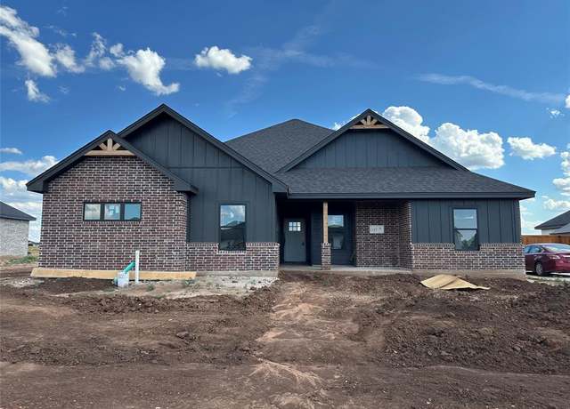 Property at 137 Blackhawk Rd, Abilene, TX 79602, 4 beds, 2 baths