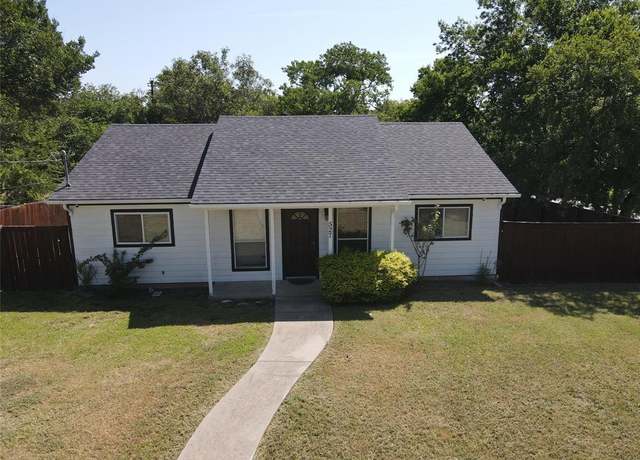 Property at 527 S Gribble St, Sherman, TX 75090, 3 beds, 2 baths
