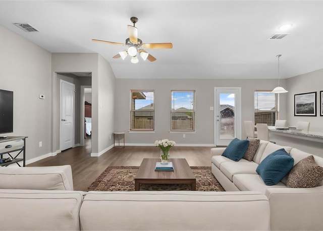 Property at 1305 Lucchese Ln, Dallas, TX 75253, 4 beds, 2 baths